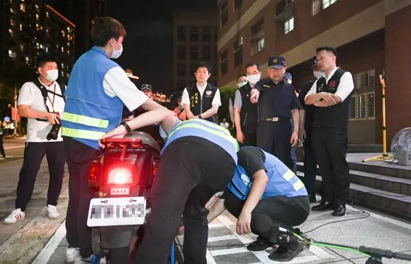 ▲▼桃園市副市長蘇俊賓帶隊執行「靜桃專案」，取締改裝車噪音車輛。（圖／桃園市政府提供）