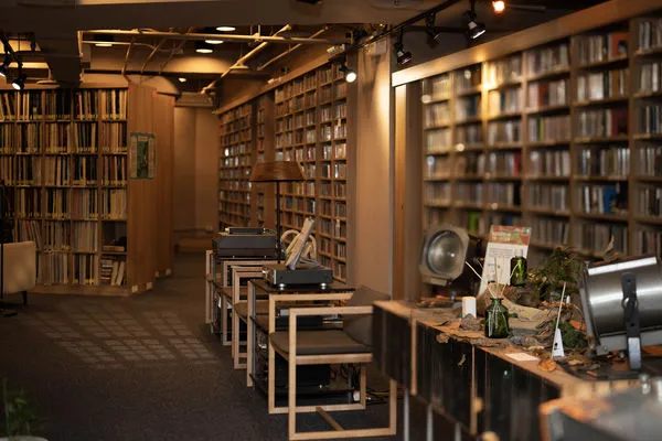 ▲▼國家兩廳院與綠藤生機合作，打造「爵士療心室──從地底下開窗」於表演藝術圖書館開展，5大展區藉由5種爵士心情，帶來5種香氛氣味體驗。（圖／業者提供）