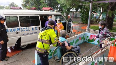 台中新社山區強降雨　10長者「受困文康中心」家人陸續接回