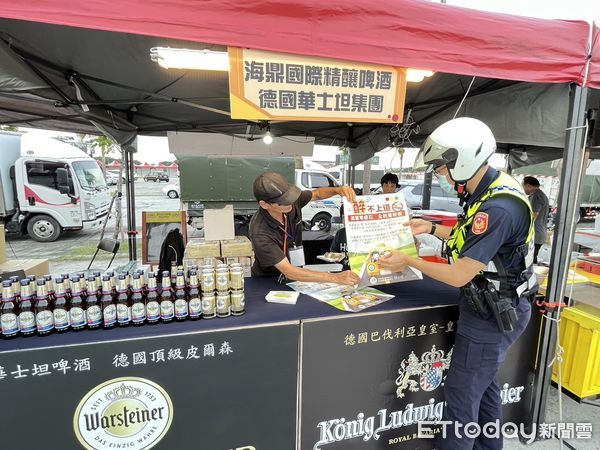 ▲▼  「靠山發浪音樂祭」警方加強酒駕零容忍宣導。（圖／水上分局提供）