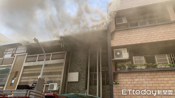 ▲▼      台南民宅火警       。（圖／記者林東良翻攝）
