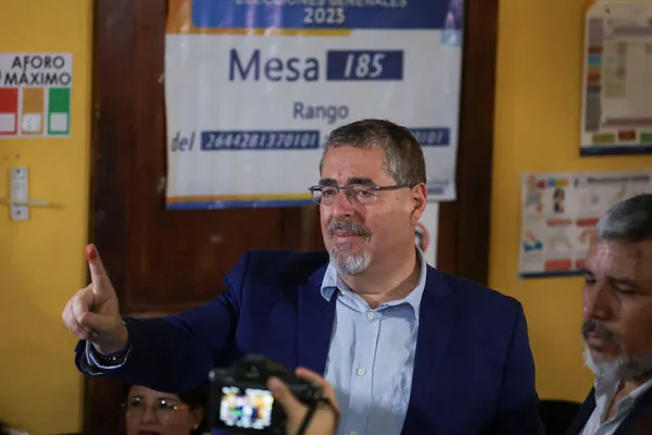 ▲▼ 瓜地馬拉種子黨候選人阿雷巴洛（Bernardo Arévalo）贏得總統大選決選。（圖／路透）