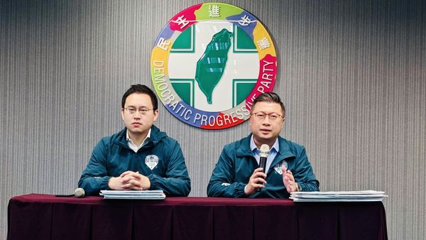 ▲▼民進黨國際部主任趙怡翔、新聞部主任張志豪。（圖／民進黨提供）