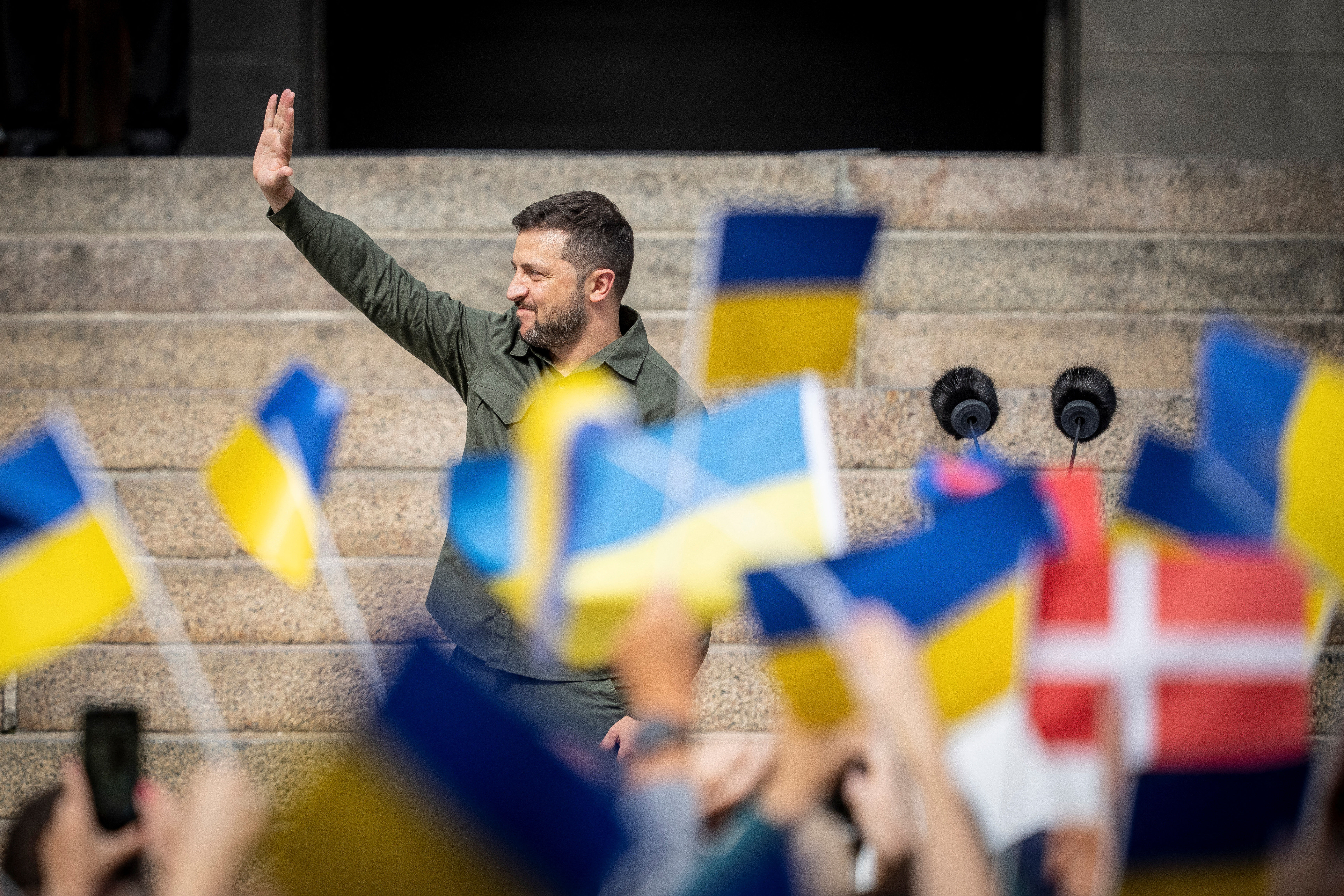 ▲烏克蘭總統澤倫斯基（Volodymyr Zelenskyy）在丹麥國會演說。（圖／路透）
