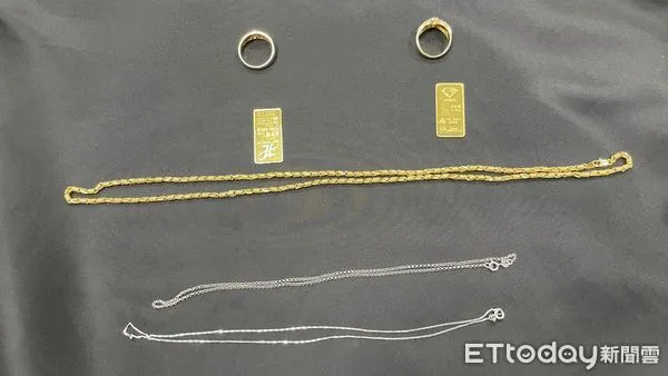 ▲▼警方找回被搶的金飾，王男找宋男協助銷贓害他被抓到藏海洛因及安非他命             。（圖／記者陳以昇翻攝）