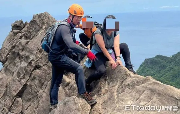 ▲▼新北母女攀登劍龍稜迷路。（圖／記者郭世賢翻攝）