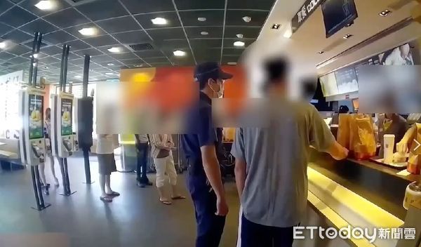 ▲▼        新北爸替兒女出氣，竟大鬧麥當勞     。（圖／記者陸運陞翻攝）