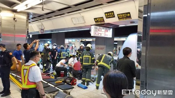 ▲北車發生落軌事件。（圖／記者黃彥傑攝，下同）