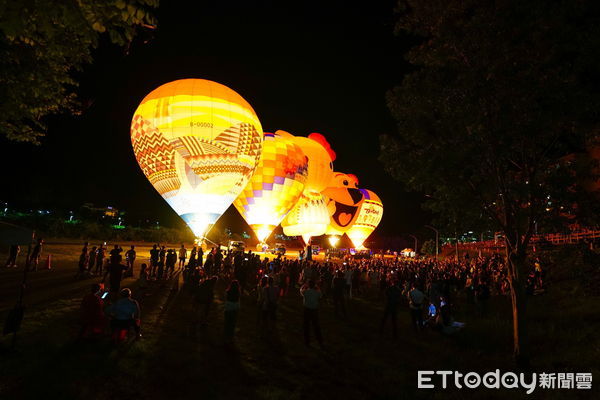 ▲熱氣球光雕音會24日在知本溫泉舉行。（圖／記者楊漢聲翻攝）