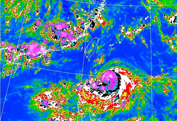 ▲▼蘇拉颱風下午最新位置。（圖／氣象局） 