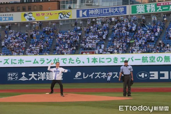 ▲▼長榮航空總經理孫嘉明受邀擔任「長榮航空之夜」開球儀式嘉賓，為賽事正式揭開序幕。（圖／長榮航空）