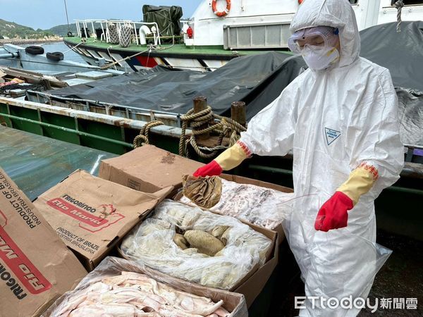 ▲▼ 海巡署巡防區勤務統合 馬祖海巡緝獲陸船走私 。（圖／記者林名揚翻攝）