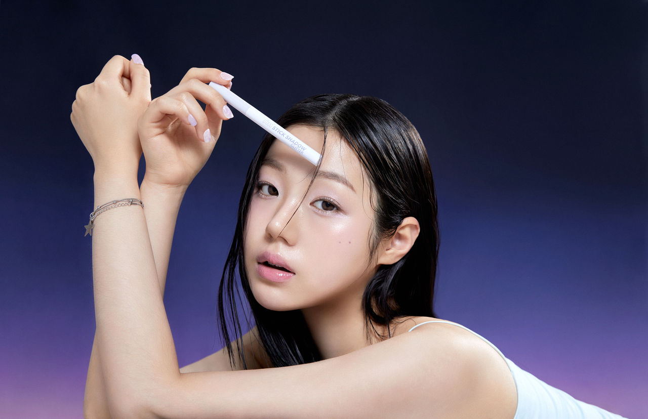 閃閃惹人愛！盤點「韓系女團眼妝」必備單品 打造笑眼臥蠶 | ET Fashion | ETtoday新聞雲