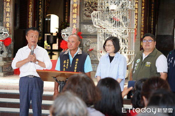 ▲▼   蔡總統參拜布袋魍港太聖宮 拜託大家全力支持賴清德、蔡易餘          。（圖／記者翁伊森翻攝）