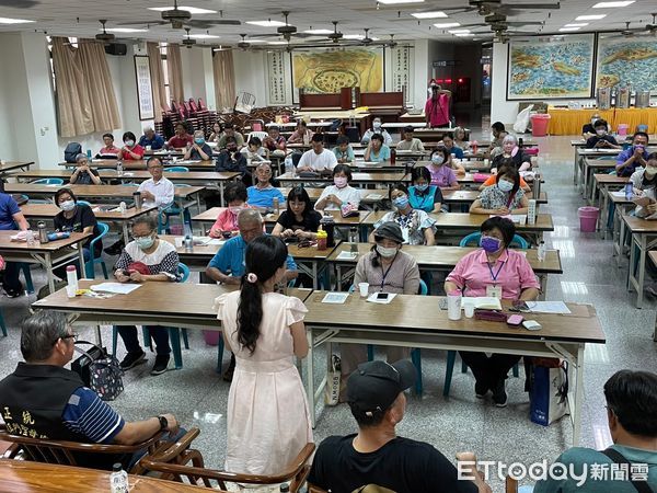 ▲台南土城正統鹿耳門聖母廟，8月26日、27日舉辦2天的《土城香文史走讀營》，吸引全台80位的愛好者報名，讓全國來土城采風走讀的學員收穫滿滿。（圖／記者林東良翻攝，下同）