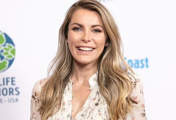 《花花公子》創辦人小60歲遺孀不平凡！「多人運動」上位成正室　結婚5年變寡婦獲2億遺產