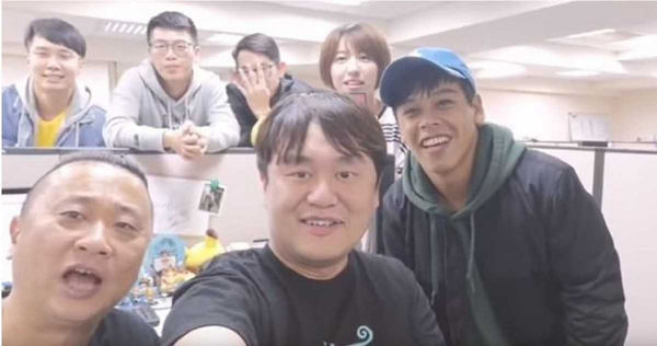 離職員工爆《木曜4》集體走人導火線，六月美國外景後老闆ERIC堅持開除2名核心工作人員。（圖／翻攝自木曜4超玩臉書）
