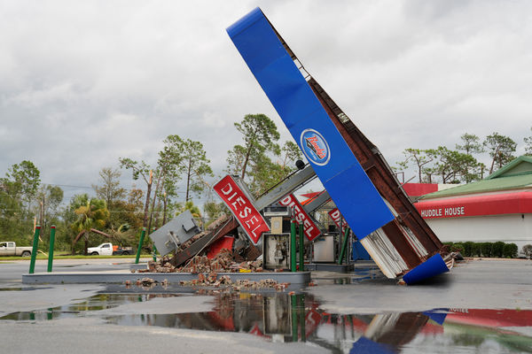 ▲▼颶風伊達利亞侵襲佛州，造成嚴重損失。（圖／路透）