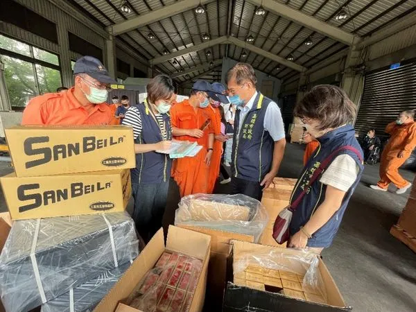 高雄財政局菸酒查緝（圖／高雄財政局提供）