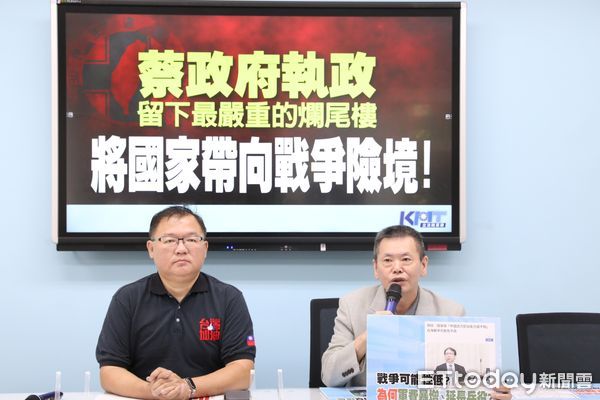 ▲李德維（左）、林為洲出席國民黨團1日記者會。（圖／記者屠惠剛攝）