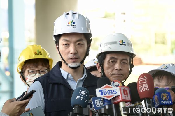 ▲▼市長蔣萬安 視察民權大橋跨河段上部結構改建統包工程撤離情形。（圖／記者宋良義攝）