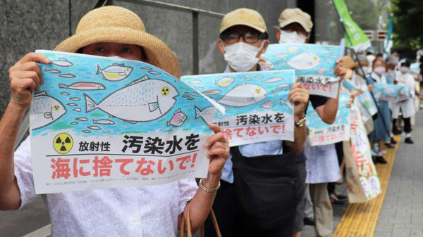 日本排放核廢水讓亞洲眾多鄰國拒吃海鮮，恐造成1626億元日幣經濟損失，因此許多日本當地居民也持反對意見。（圖／新華社）