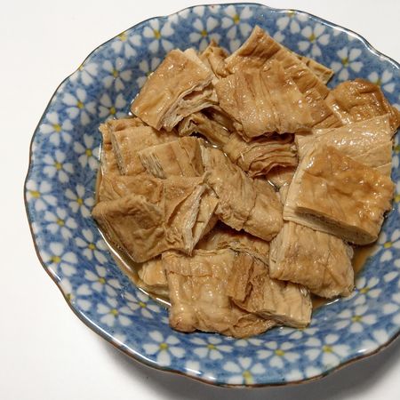 ▲西門町50年老牌涼麵店瓊芳居的麻油豆包。（圖／取自瓊芳居臉書粉專）