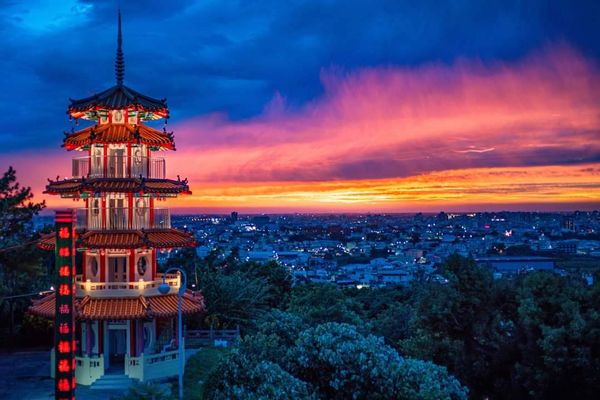 ▲▼             海葵颱風登陸台東時，彰化傍晚出現火燒雲奇景。（圖／吳先生提供）