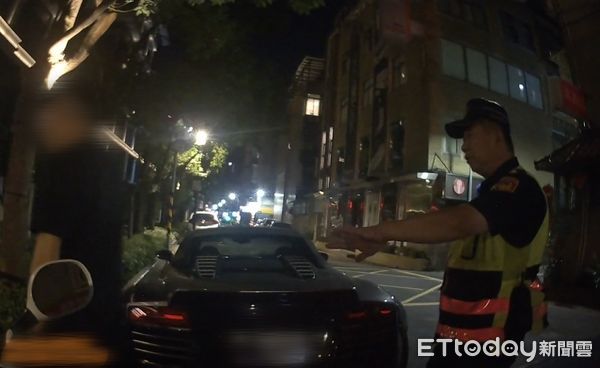 ▲松山區李男駕駛AUDI R8千萬元跑車酒駕遭警查獲。（圖／記者張君豪翻攝）