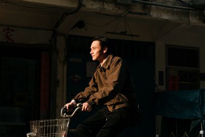 香港金像獎／打敗鬼才之道、熱辣滾燙！劉冠廷《老狐狸》頒獎給自己
