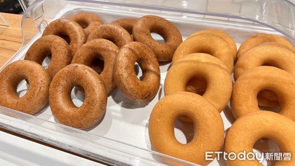 ▲▼家樂福開賣「小米甜甜圈」。（圖／業者提供）