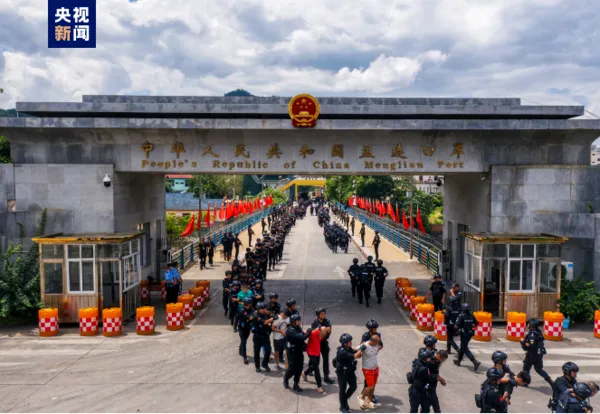 ▲▼緬甸抓到1207名詐騙犯　已全部移交給中國公安。（圖／翻攝央視新聞）