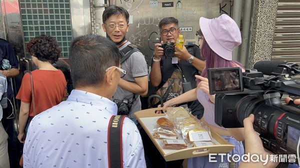 ▲▼ 麵包店女老闆娘。（圖／記者邱中岳攝）