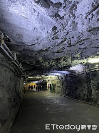 ▲▼金門翟山坑道淹水，步道封閉。（圖／記者林名揚翻攝）