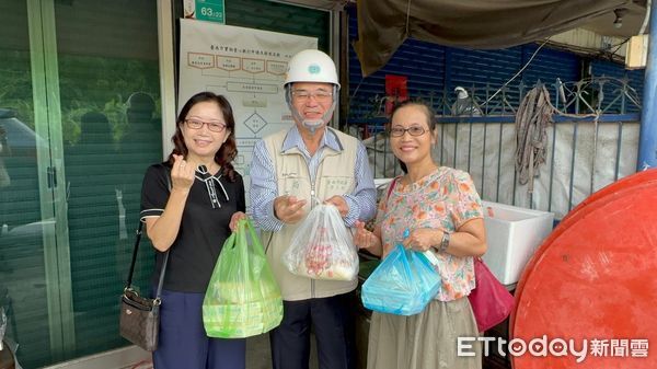 ▲台南市勞工局為落實黃偉哲市長「希望家園」的願景，與「做工行善團」修繕志工，抓緊腳步幫弱勢勞工整修房子。（圖／記者林東良翻攝，下同）