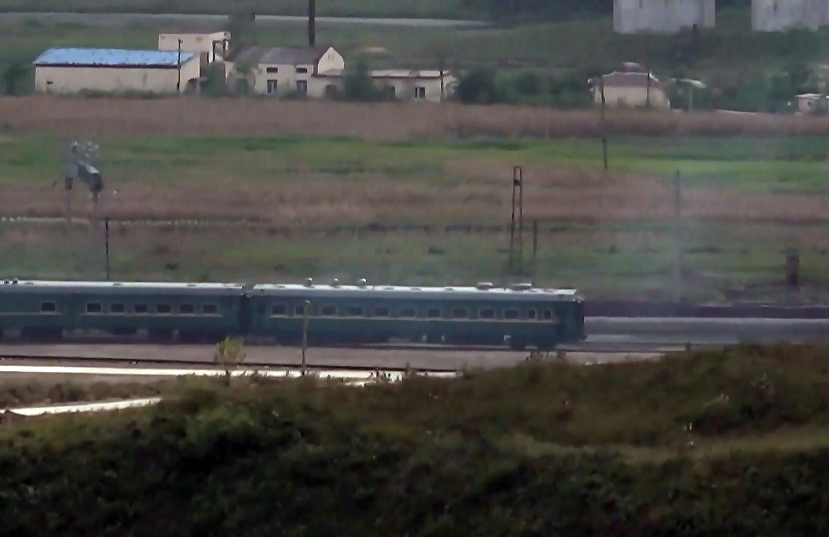 ▲▼金正恩搭乘的綠皮專用列車已經抵達俄國境內，正在濱海邊疆區向北行駛。（圖／CFP）