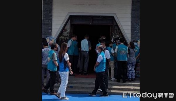 ▲告別式進行到一半大跳電，喪家傻眼。（圖／市議員羅廷瑋提供）