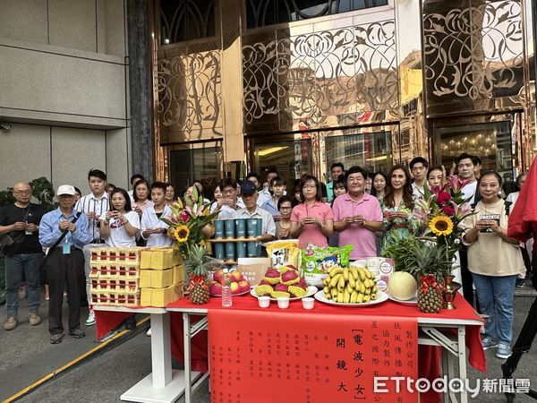 ▲「電波少女」屏東市開鏡，周佳琪市長客串演出             。（圖／記者陳崑福翻攝）