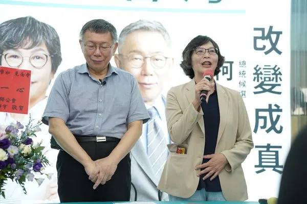 ▲▼台灣民眾黨主席柯文哲參加蔡壁如立委參選人台中大甲服務處座談會。（圖／民眾黨提供）