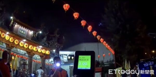 ▲▼酒駕,酒測,噪音車,台中,警察。（圖／記者許權毅翻攝）