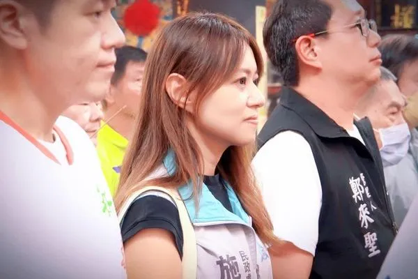 新竹市新任民政處長施淑婷遭高雄市議員鄭孟洳揭露隱匿財產。（翻攝自施淑婷臉書）