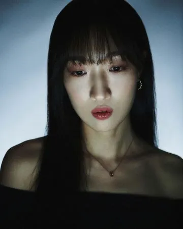 ▲▼李寒星為了演《假面女郎》：花光所有積蓄　出道前窮到打工維生。（圖／翻攝自李寒星IG）