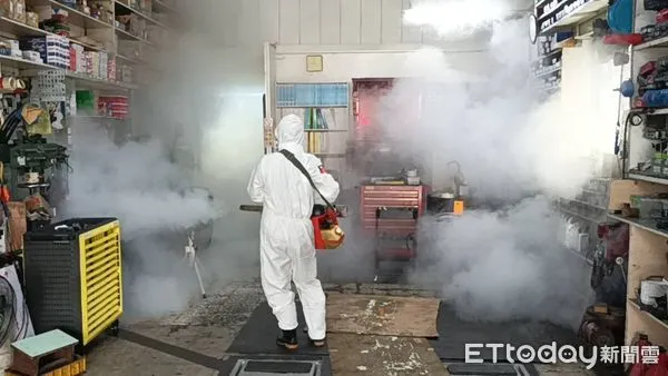 ▲台南市衛生局指出，如遇民眾拒絕噴藥，將依傳染病防治法第36條及第64條，處新台幣6萬元以上30萬元以下罰鍰。（圖／記者林東良翻攝，下同）