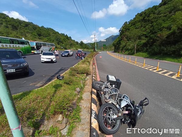 ▲陳男進入縣界公園，準備停車時與後方重機發生擦撞。（圖／記者陸運陞翻攝）