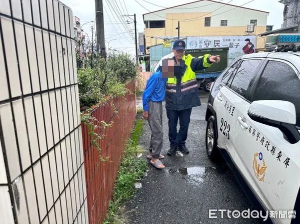 ▲里港警分局九如分駐所巡佐王家祥、警員王淑燕、張育敬火速找到賴男。(圖／記者陳崑福／翻攝)