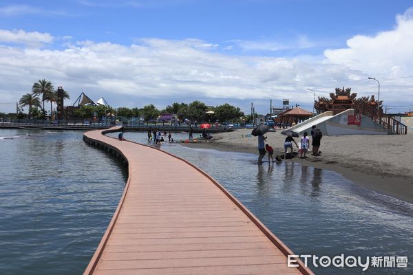 ▲▼高雄力推4區「海線潮旅行」，組團玩補助車資4500元。（圖／記者賴文萱翻攝）