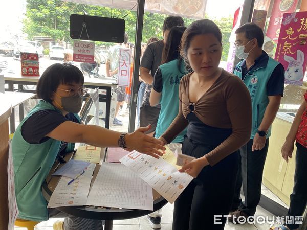 ▲▼  嘉義市移民署邀新住民模擬投票及反賄選    。（圖／移民署南區事務大隊嘉義市服務站提供）