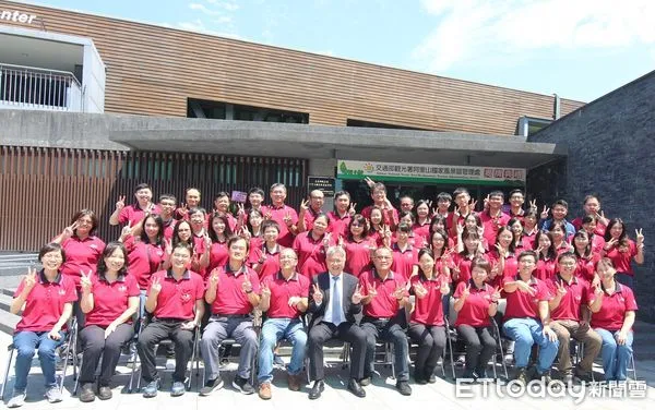 ▲▼ 交通部觀光署阿里山國家風景區管理處揭牌。（圖／交通部觀光署阿里山國家風景區管理處提供）