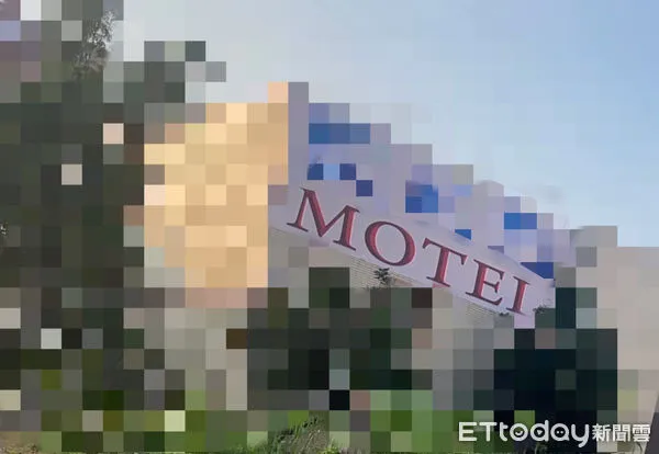 ▲▼高雄摩鐵爆命案，1男客陳屍浴缸。（圖／記者吳世龍翻攝）