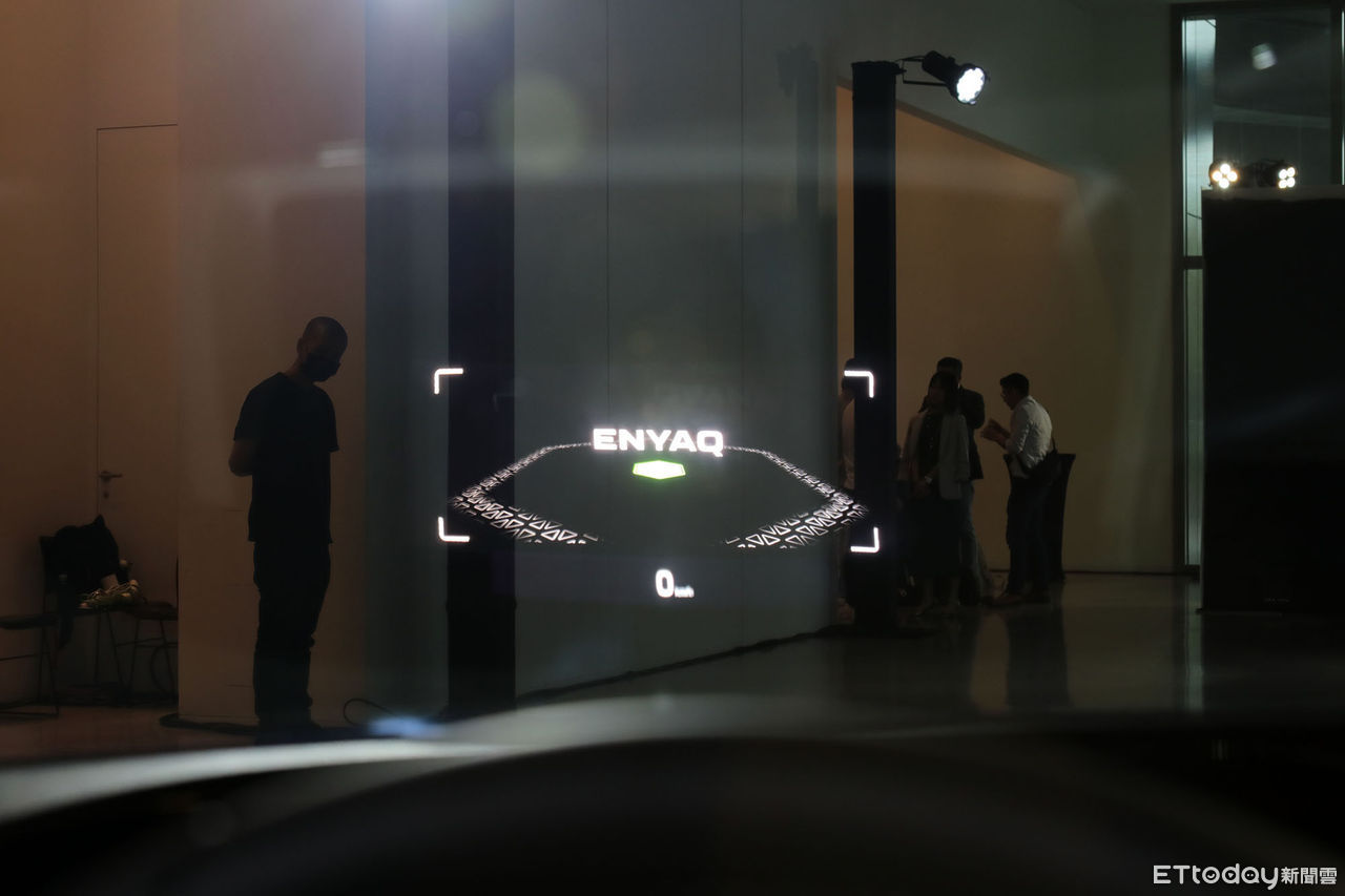 ▲Skoda台灣「首款電動休旅Enyaq iV」雙版本實車亮相！預告2024年上市開賣。（圖／記者張慶輝攝）